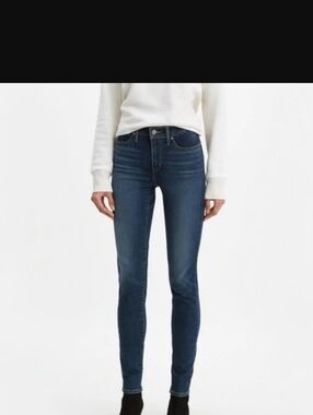 Levi's Women's Dark Blue Skinny Jeans